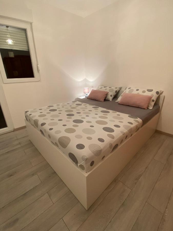 City Apartment Domagoj Omiš Exterior foto